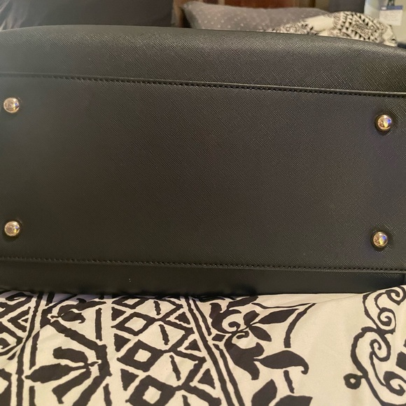 Lovely Purse 👜 - Picture 14 of 16